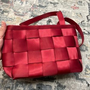 Shoulder red Harvey’s seat bag